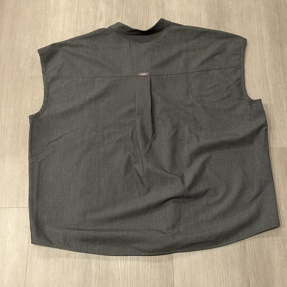Figs Rafaela Oversized Scrub Top - Picture 4 of 5